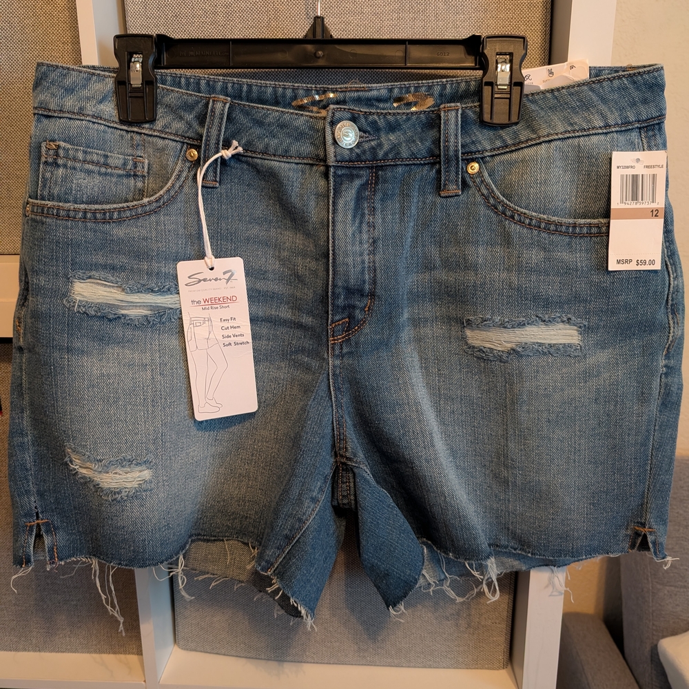 NWT Seven 7 The Weekend Blue Denim Distressed Fray Edge Shorts Size 12